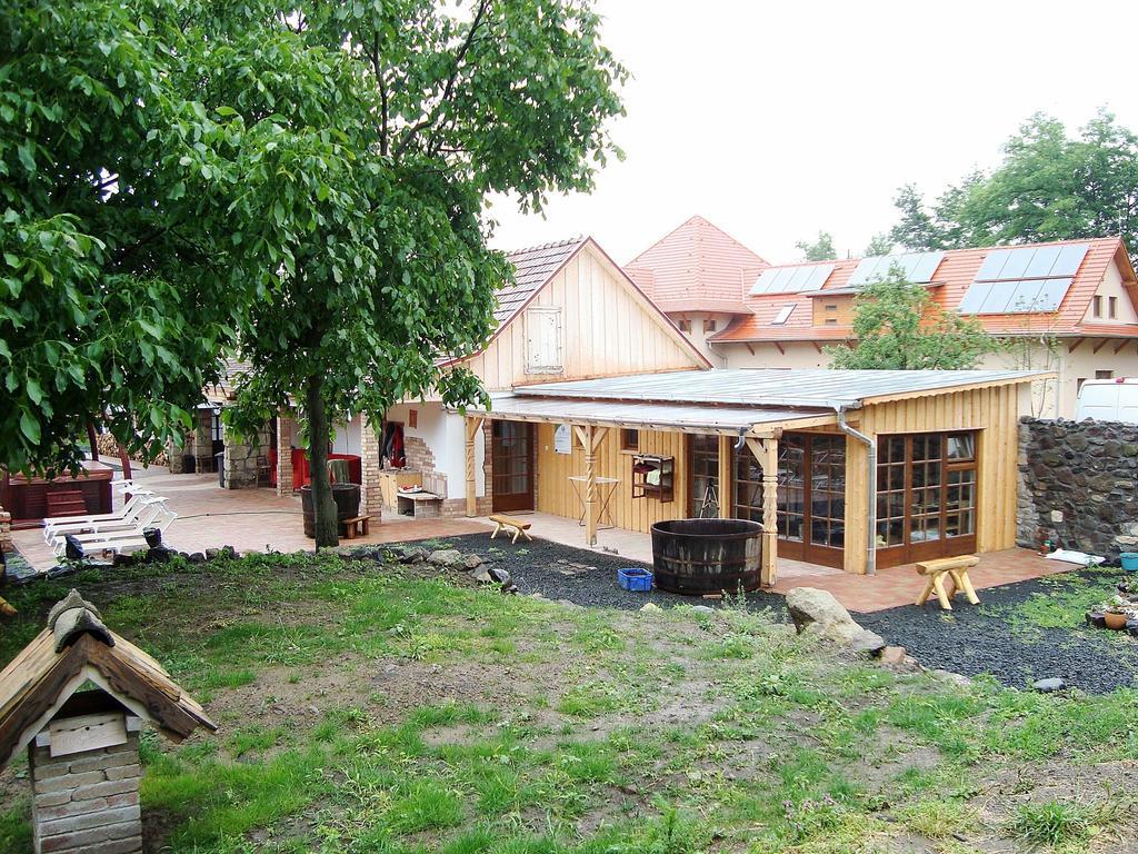 Édes Otthon Vendégház Nagyborzsony Esterno foto